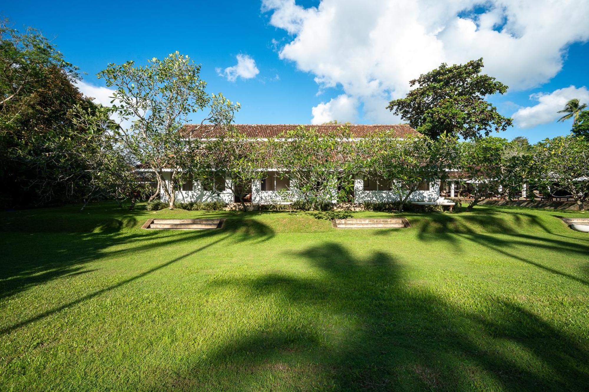 Nyne Hotels Rock Villa, Bentota Exteriör bild