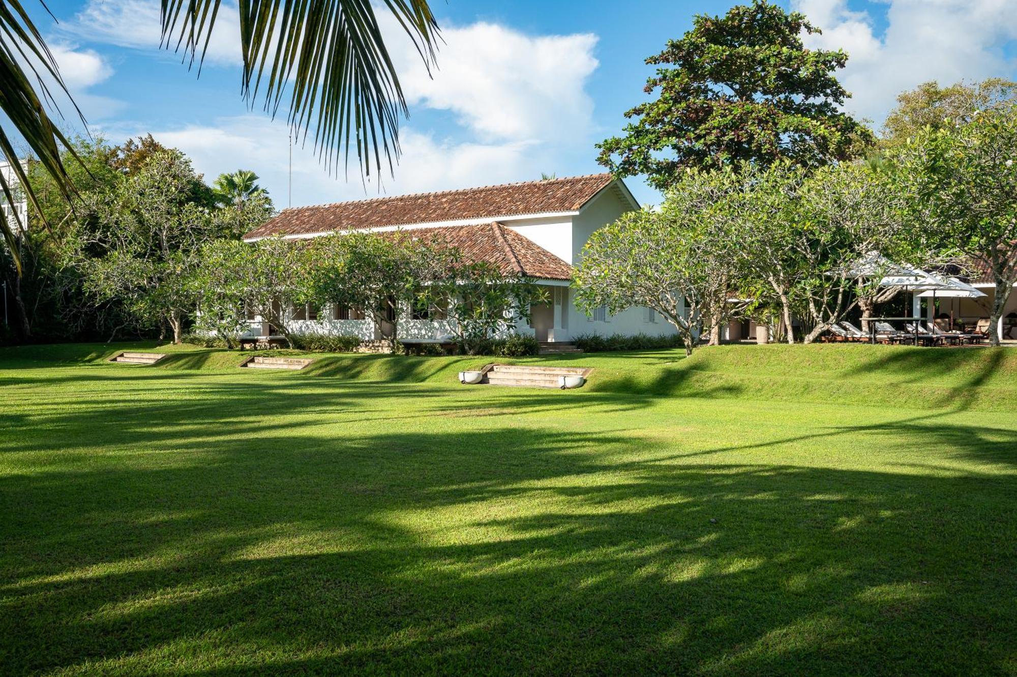 Nyne Hotels Rock Villa, Bentota Exteriör bild