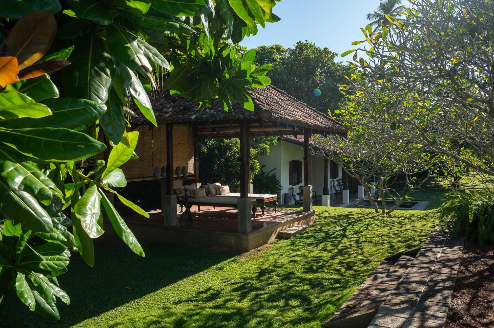 Nyne Hotels Rock Villa, Bentota Exteriör bild